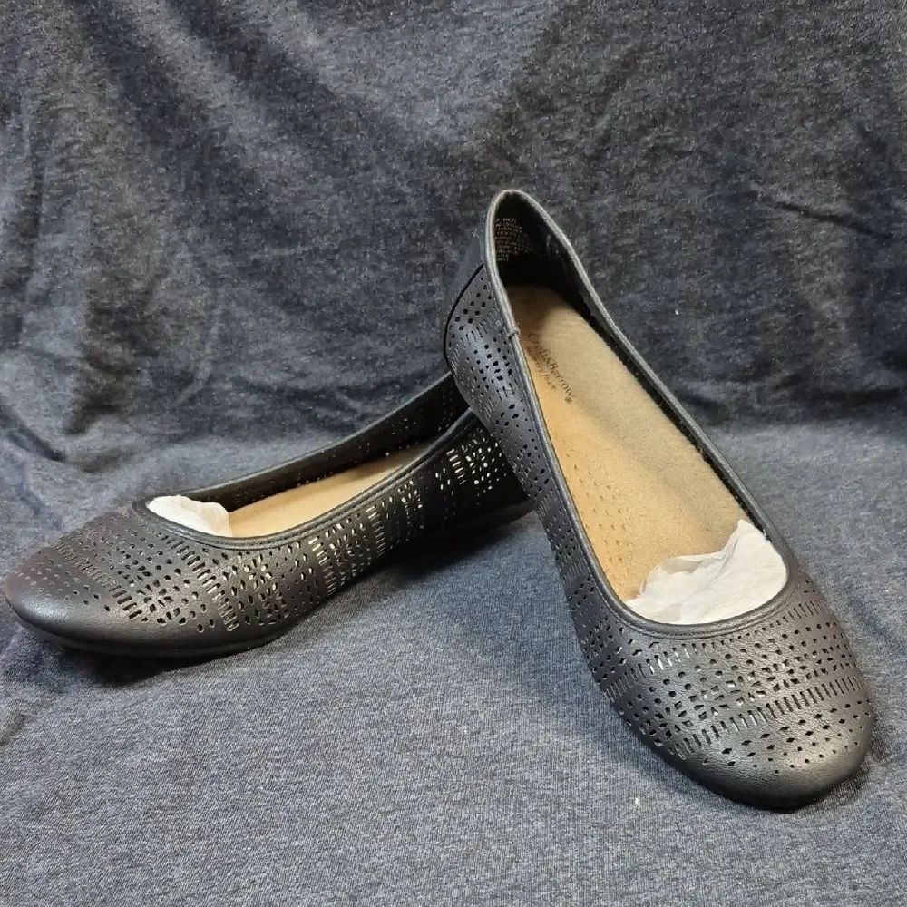 Croft And Barrow 8m Black Eyelet Flats - NWOT
